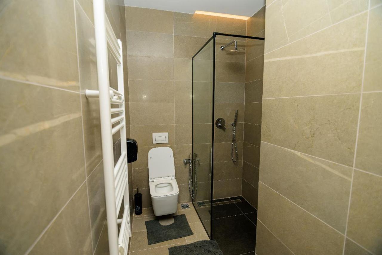 Hotel Zeneli Vlorë 外观 照片