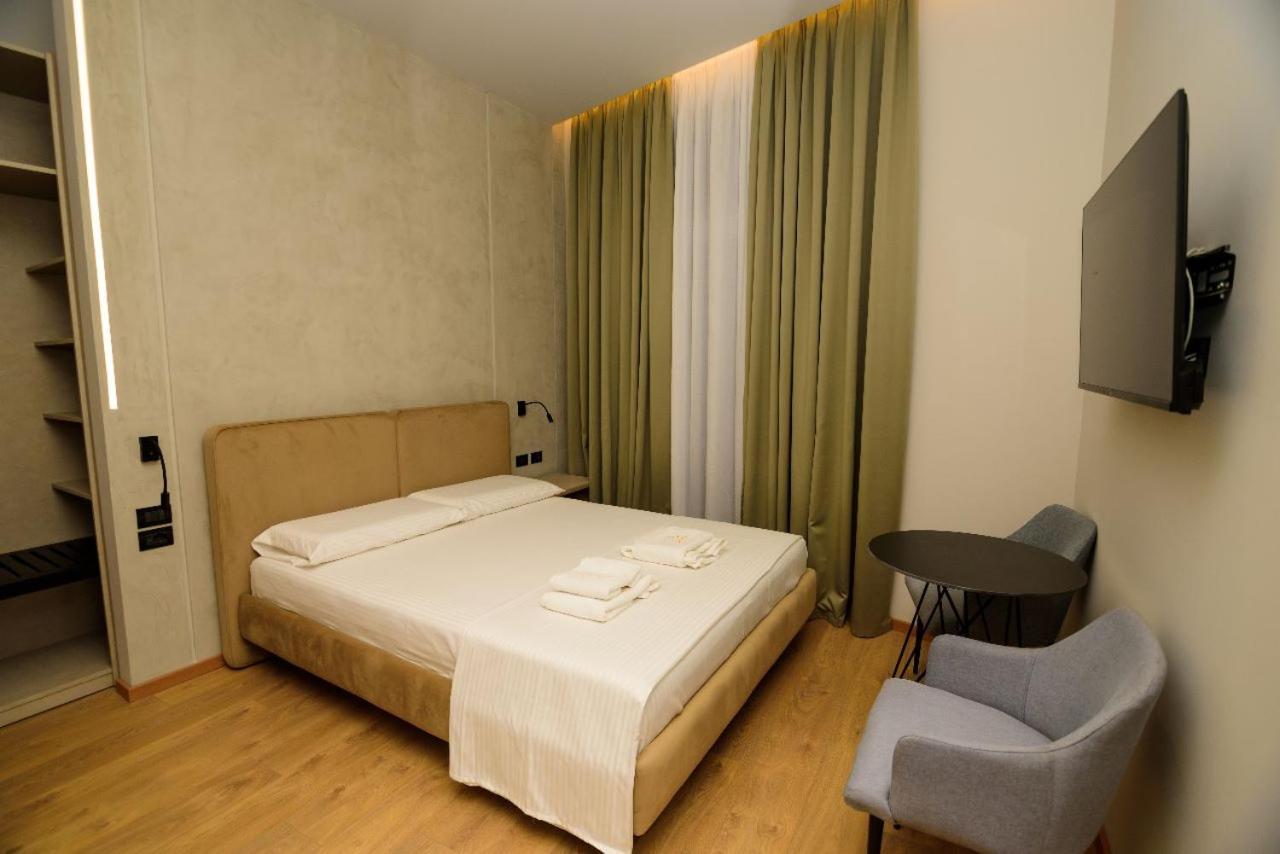 Hotel Zeneli Vlorë 外观 照片