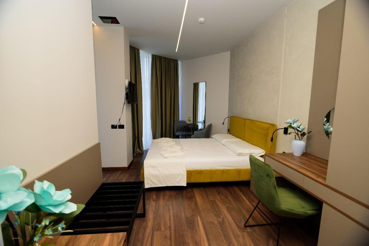 Hotel Zeneli Vlorë 外观 照片