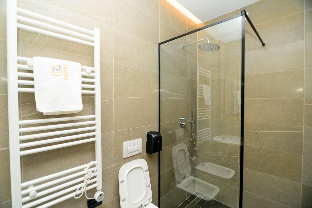 Hotel Zeneli Vlorë 外观 照片