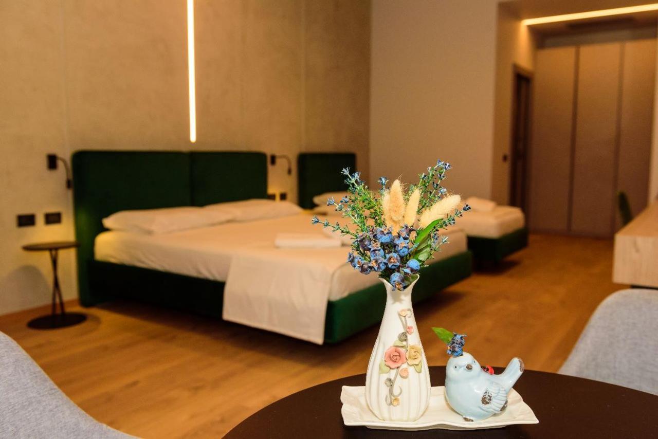 Hotel Zeneli Vlorë 外观 照片