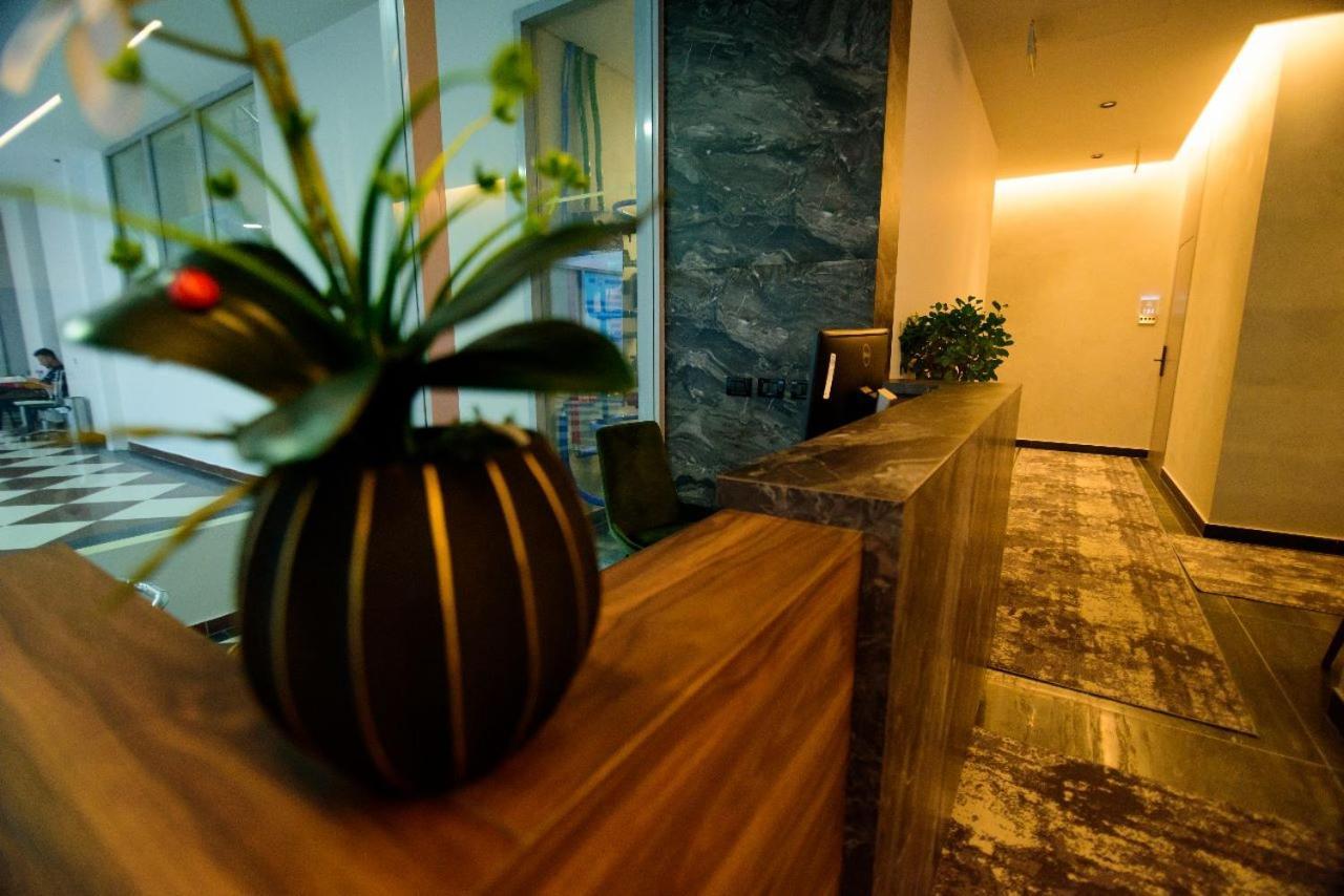 Hotel Zeneli Vlorë 外观 照片